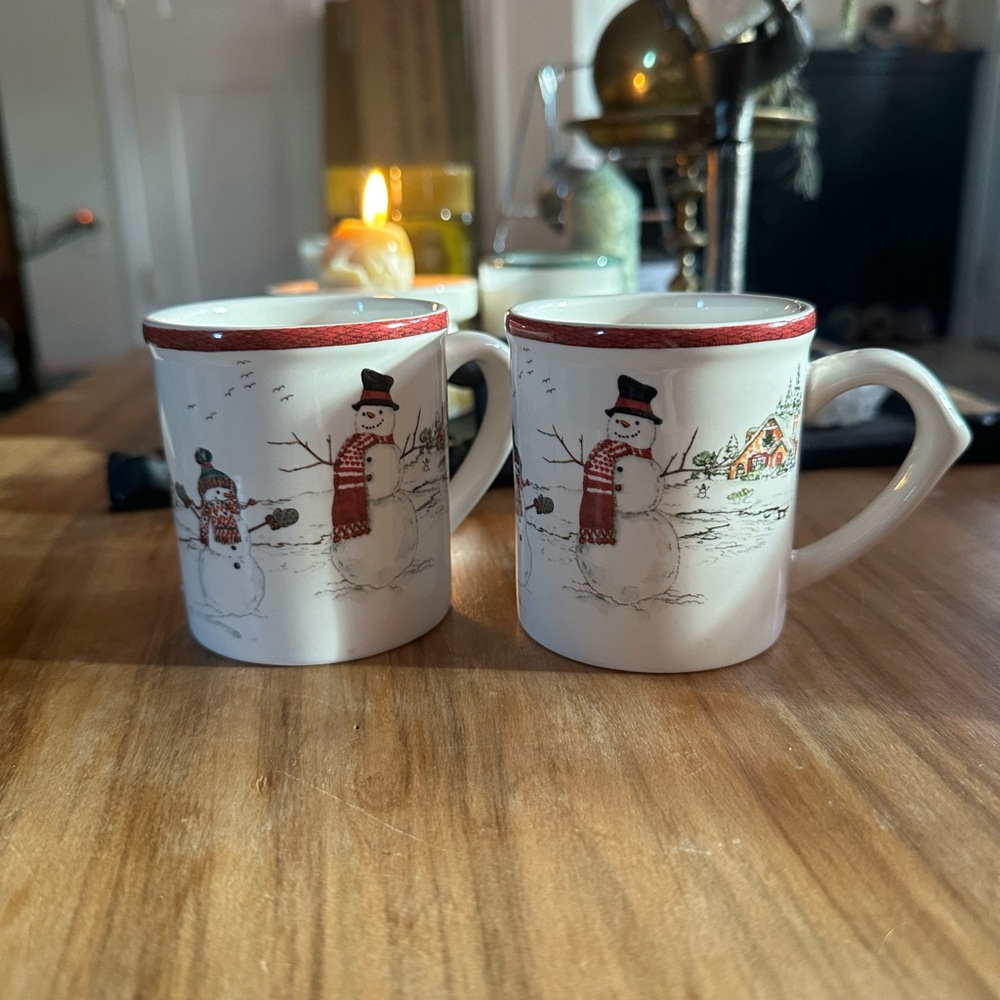 Williams Sonoma Snowman Themed Ceramic Mug set